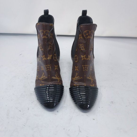 Louis Vuitton Monogram Brown Heels with Black Toe - Picture 12 of 15